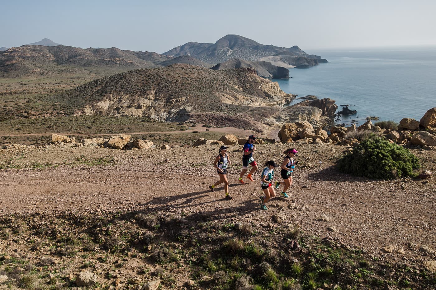 Realizamos el Estudio de impacto económico de la Ultramaratón Costa de Almería 2025